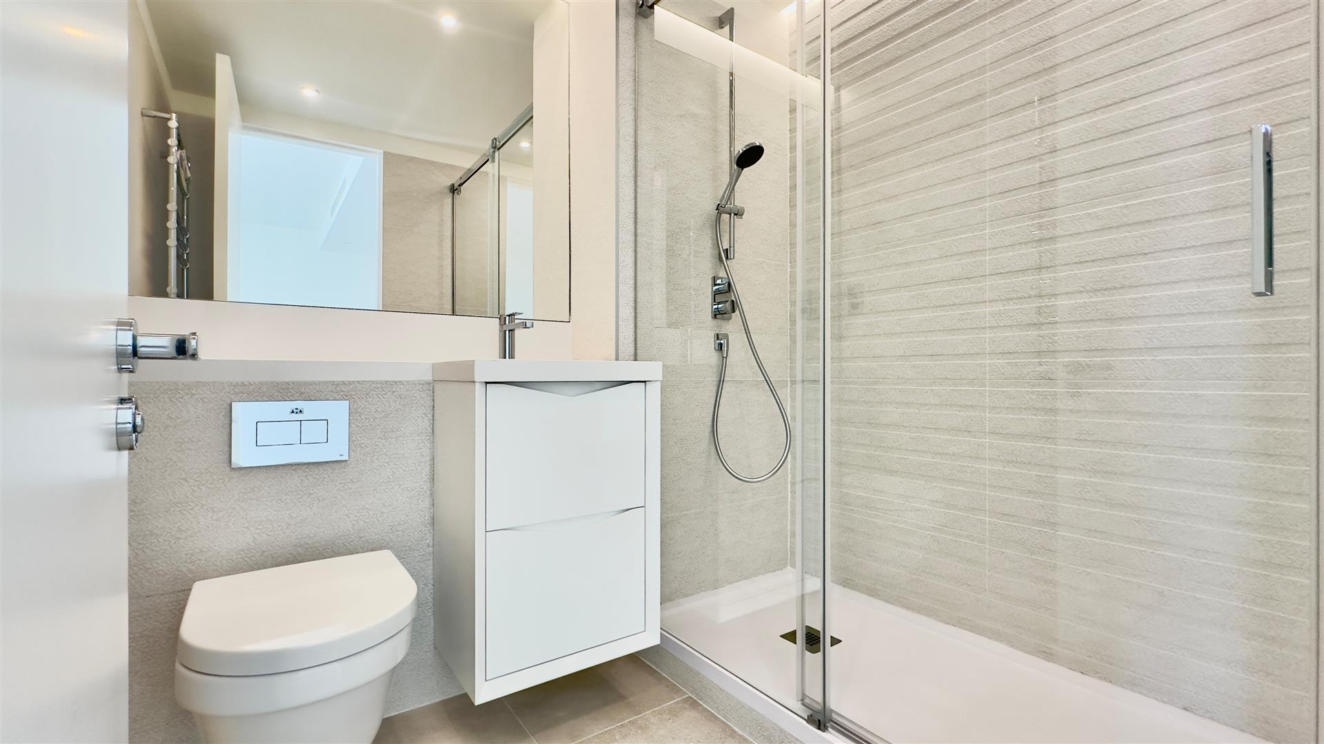  Image of Apartment - 4 Bedrooms - 4 Bathrooms for Sale in EuroCity-Gibraltar, Image 12